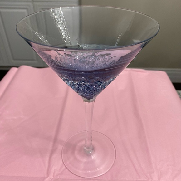 EUC LONG STEM MARTINI GLASS PAINTED BLUE WITH CLEAR BEADS ON BOTTOM OF GLASS - Picture 2 of 7